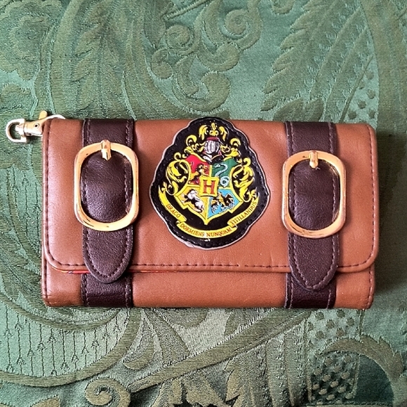 Harry Potter Brown Tri Fold Wallet Hogwarts Alumni Faux Leather Orange Plaid - Picture 1 of 6